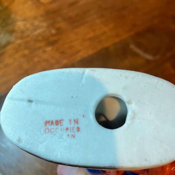 Pair of Occupied Japan (1940's) Ceramic Children Figurines - Picture 5 of 9